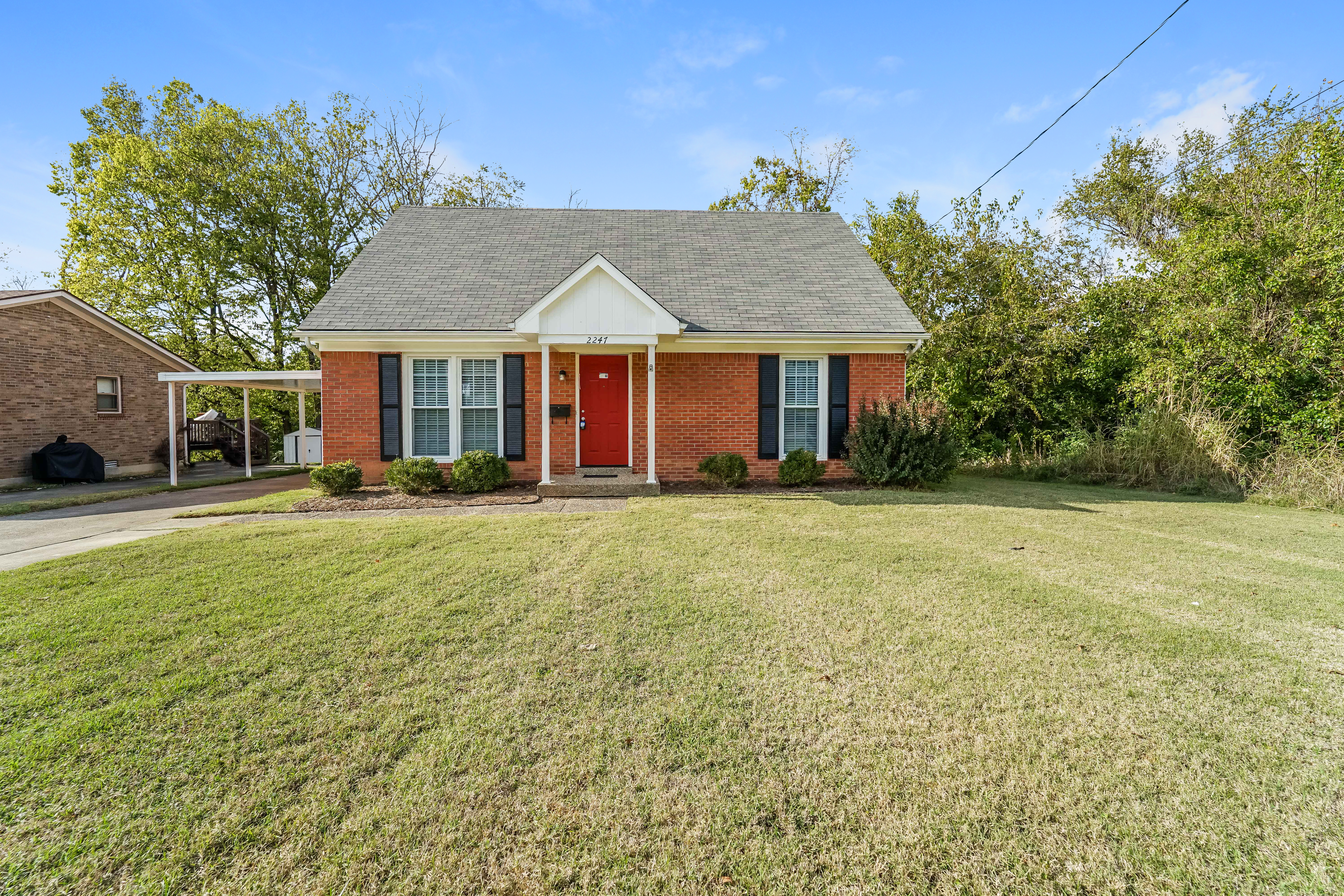 2247 Richland Ave Louisville, KY 40218